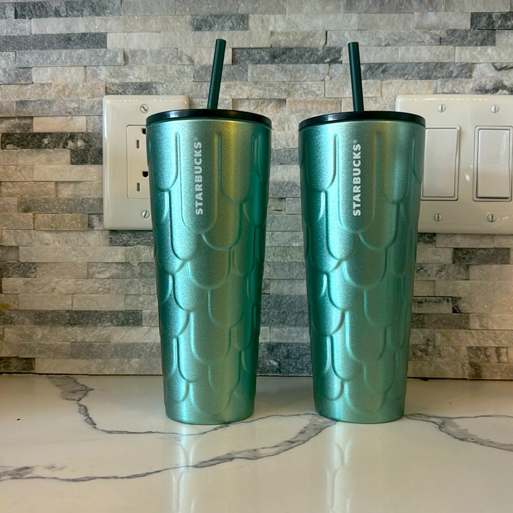 Metalic Starbucks venti mermaid scaled tumbler